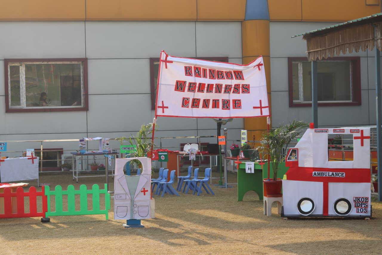 Creative Learning Pic 7">
                                </div>
                                <div class="portfolio-content">
                                    <div class="content-view">
                                        <a class="popup-image" href=